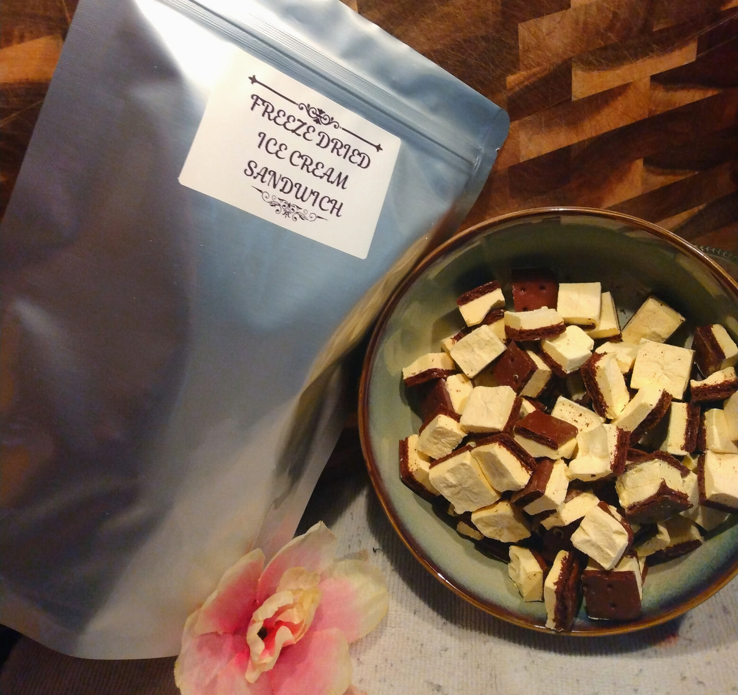 Freeze dried ice cream sandwiches